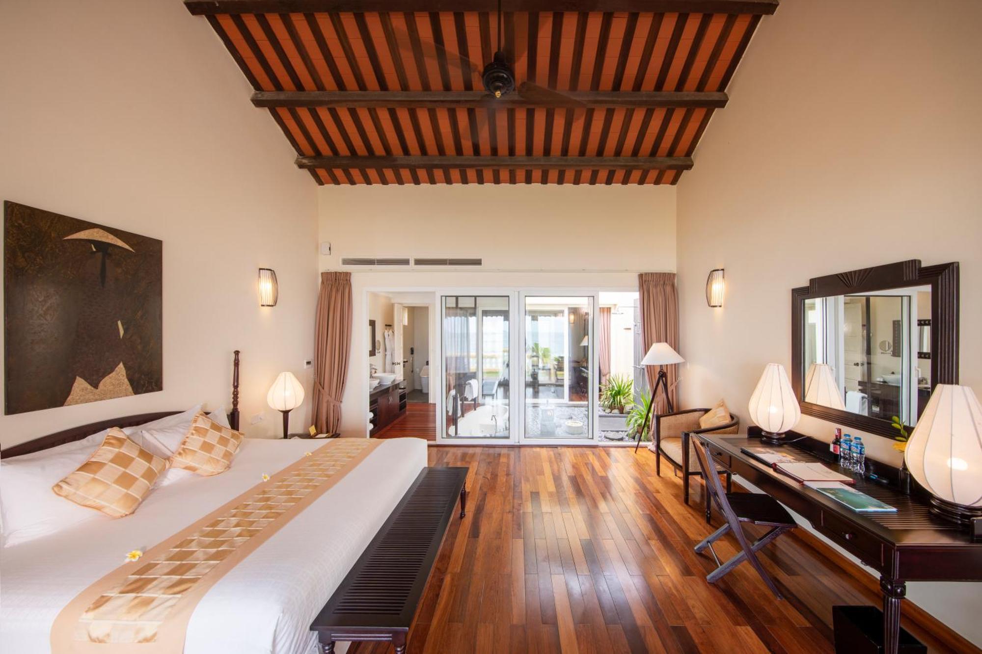 Victoria Hoi An Beach Resort & Spa Номер фото